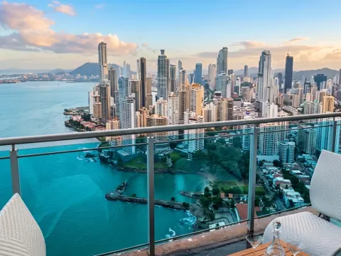 Aquamare PH 50B Penthouse, Punta Pacifica, Panama City, Panama — Complete interior renovation of a 600 m² penthouse on two levels